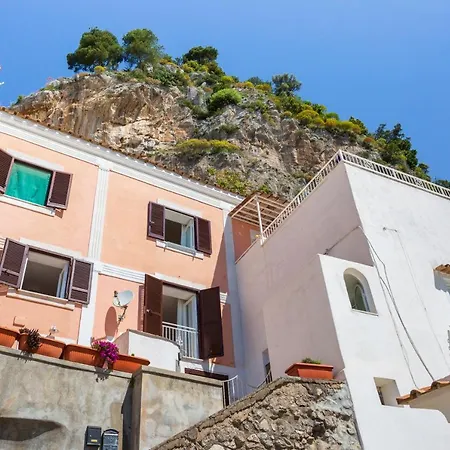 Estate4home - Medusa Позітано