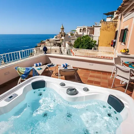 Estate4home - Medusa 4*